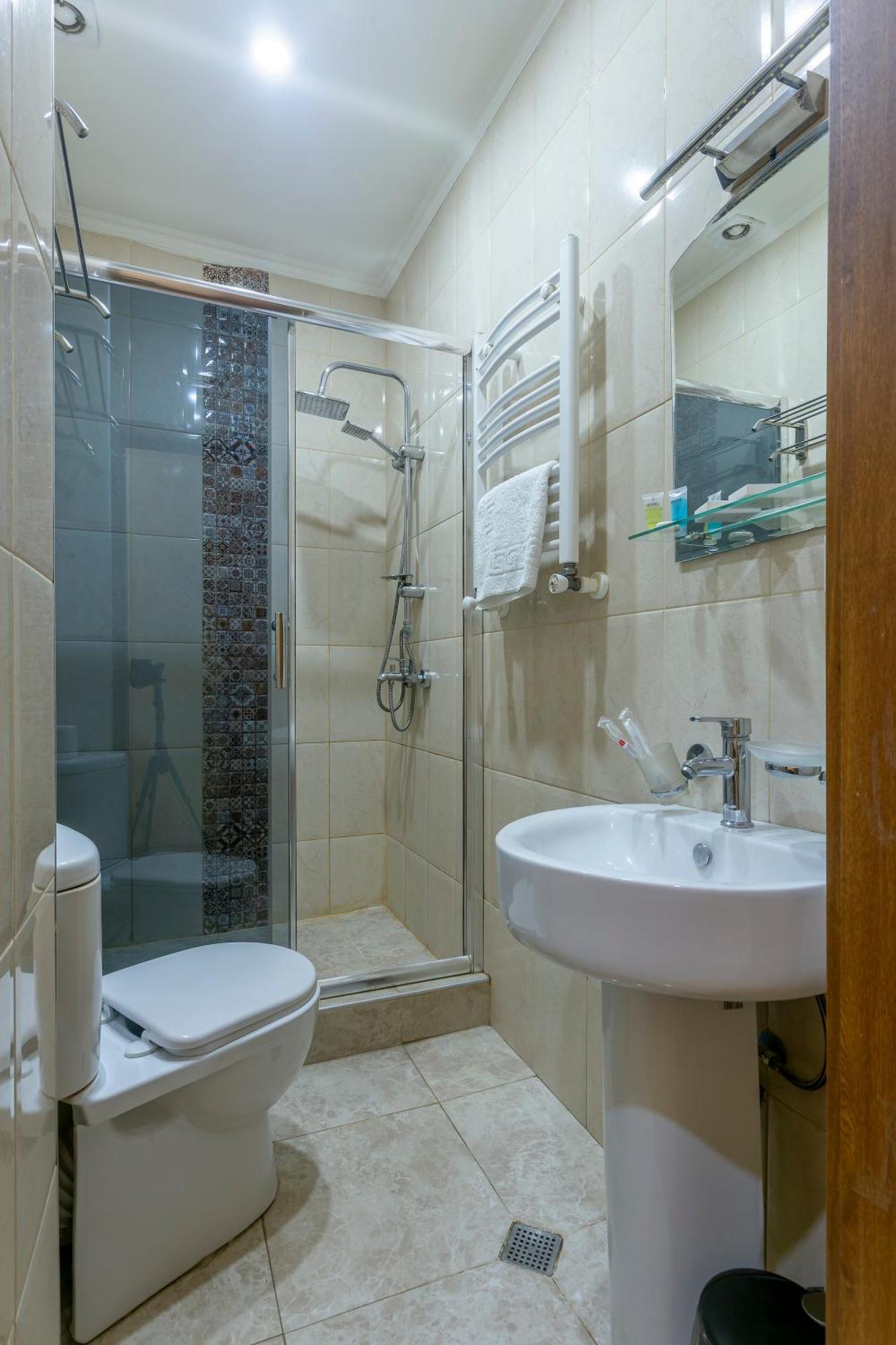 Hotel Middleton Tbilisi ภายนอก รูปภาพ